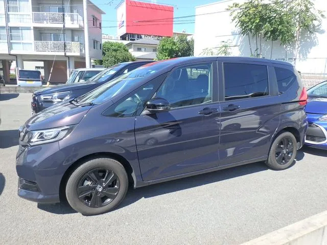 Honda FREED HYBRID HYBRID G BLACK STYLE 2022 — миниатюра 2