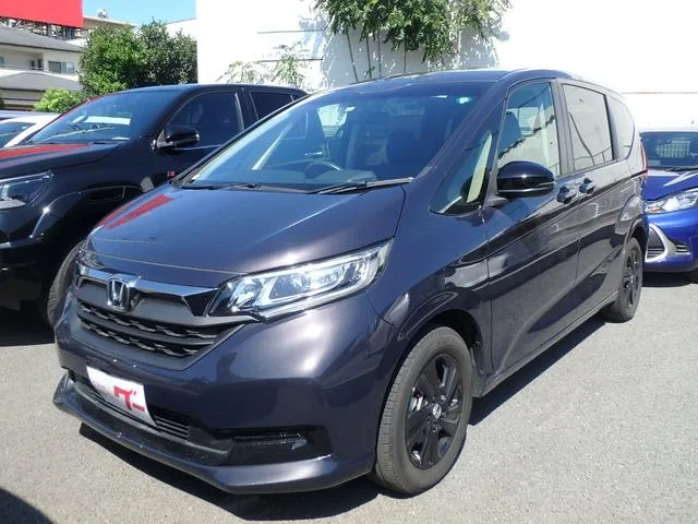 Honda FREED HYBRID HYBRID G BLACK STYLE 2022 — фото 1, купить с доставкой в Москву