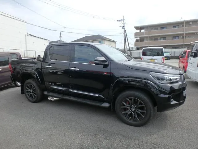 Toyota HILUX Z GR SPORT 2022 — миниатюра 2
