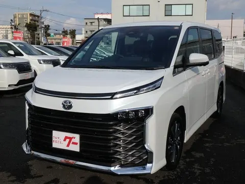 Toyota VOXY 2025 купить в Москве