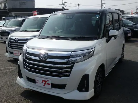 Toyota ROOMY 2026 buy in Moscow
