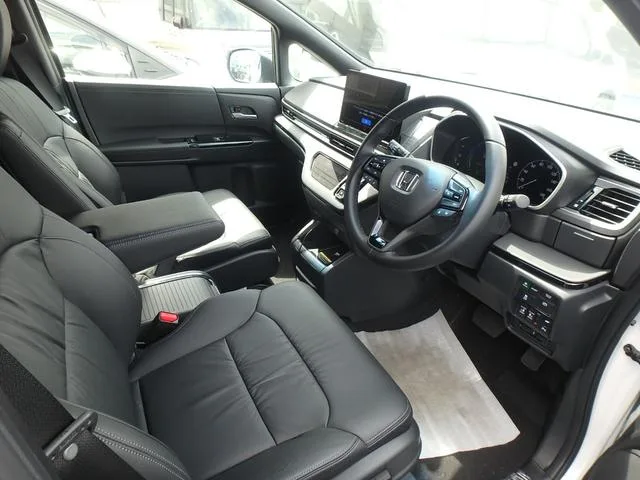 Honda ODYSSEY HYBRID e:HEV ABSOLUTE EX BLACK EDITION 2023 — миниатюра 3