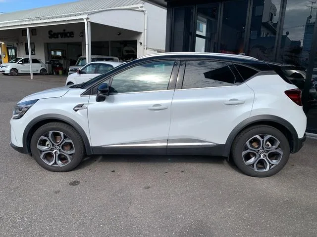 Renault CAPTUR E-TECH HYBRID 2023 — миниатюра 3