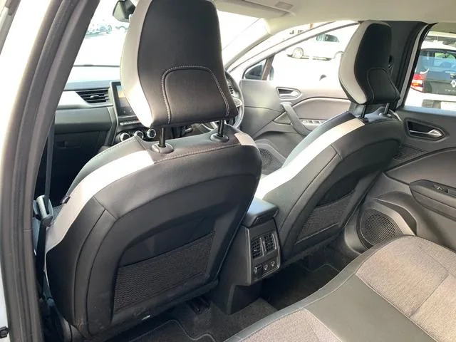 Renault CAPTUR E-TECH HYBRID 2023 — миниатюра 4
