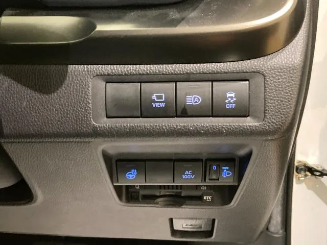 Toyota AQUA Z 2022 — миниатюра 3