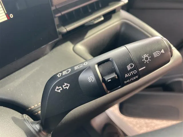Nissan SERENA E-POWER HIGHWAY STAR V 2024 — миниатюра 3