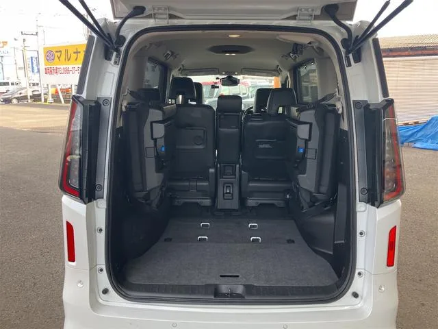 Nissan SERENA E-POWER HIGHWAY STAR V 2024 — миниатюра 5