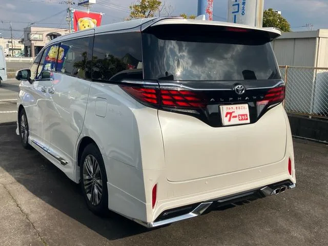Toyota Alphard Z 2024 — миниатюра 2