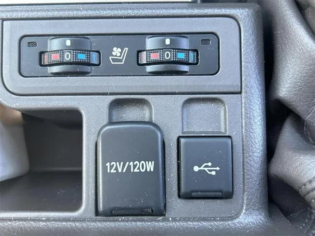 Toyota LAND CRUISER PRADO TX 2022 — миниатюра 3