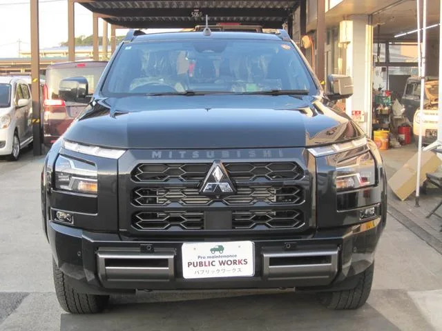 Mitsubishi TRITON GSR 2025 — миниатюра 2