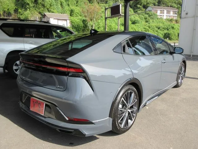 Toyota PRIUS Z 2023 — миниатюра 3