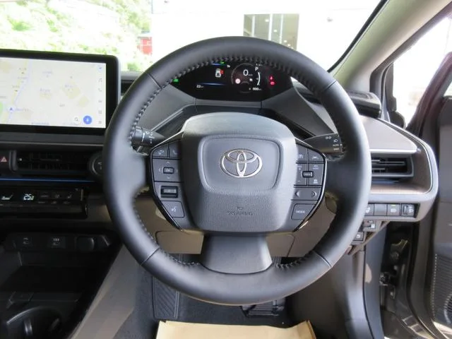 Toyota PRIUS Z 2023 — миниатюра 5