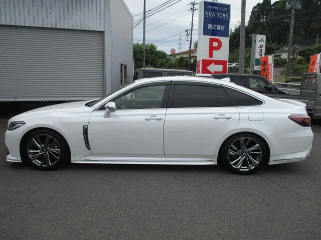 Toyota CROWN HYBRID RS ADVANCE 2022 — миниатюра 5