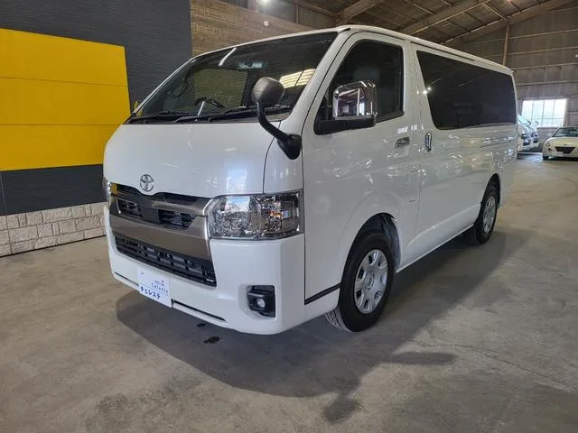 Toyota HIACE VAN SUPER GL DARK PRIME 2025 — фото 1, купить с доставкой в Москву