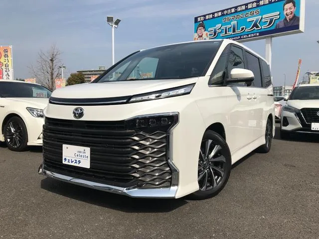 Toyota VOXY S-Z 2024 — фото 1, купить с доставкой в Москву