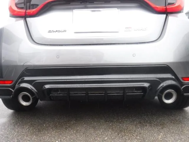 Toyota GR YARIS RZ HIGH PERFORMANCE 2024 — миниатюра 4