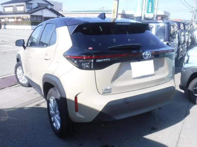 Toyota YARIS CROSS HYBRID G 2023 — миниатюра 2