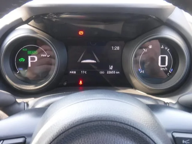 Toyota YARIS CROSS HYBRID G 2023 — миниатюра 5