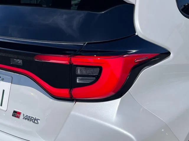Toyota GR YARIS RZ HIGH PERFORMANCE 2025 — миниатюра 3