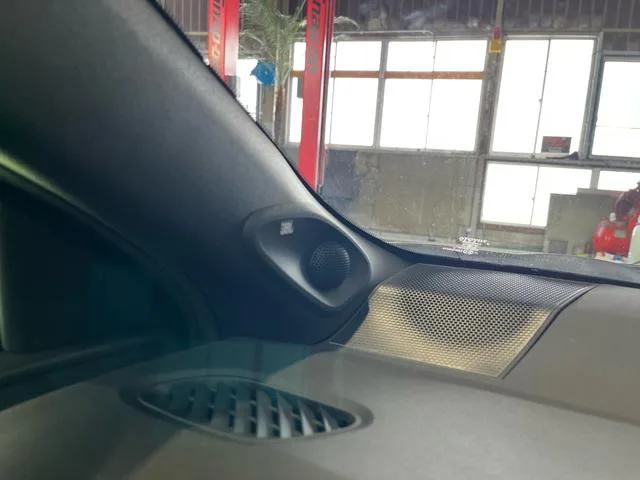 Toyota GR YARIS RZ HIGH PERFORMANCE 2025 — миниатюра 5