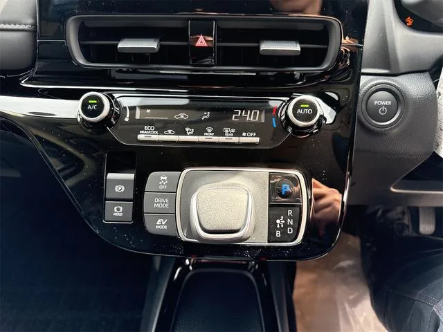 Toyota AQUA Z 2026 — миниатюра 2