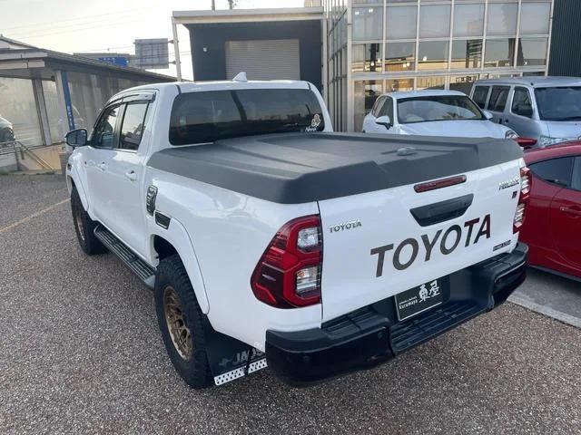 Toyota Hilux Z GR SPORT 2022 — миниатюра 2