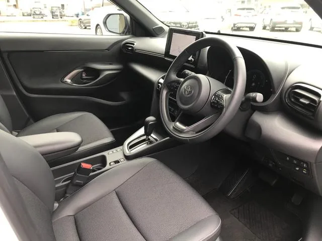 Toyota YARIS CROSS HYBRID Z 2024 — миниатюра 4
