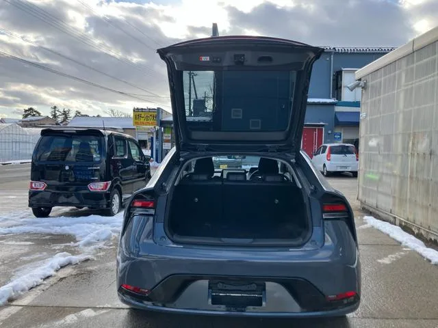 Toyota PRIUS Z 2024 — миниатюра 5