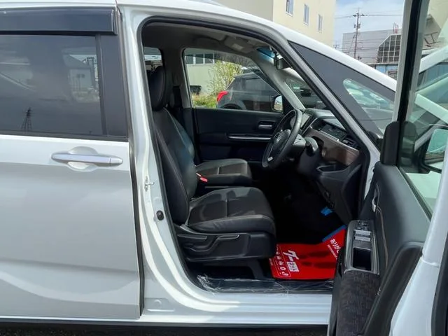 Honda FREED PLUS CROSSTAR HONDA SENSING 2022 — миниатюра 5