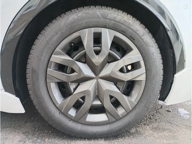 Toyota PRIUS Z 2024 — миниатюра 4