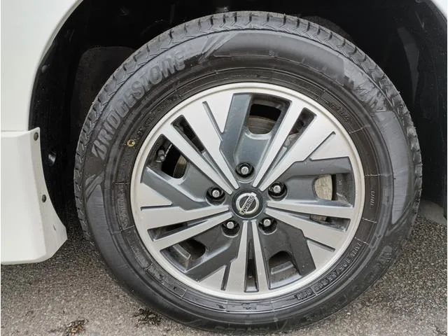 Nissan SERENA E-POWER HIGHWAY STAR V 2022 — миниатюра 5