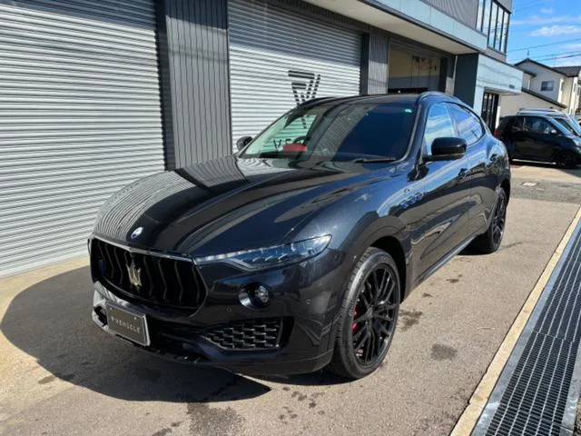 Maserati LEVANTE GT HYBRID 2024 — фото 1, купить с доставкой в Москву