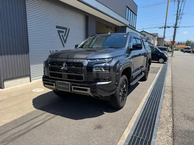 Mitsubishi TRITON GSR 2025 — фото 1, купить с доставкой в Москву