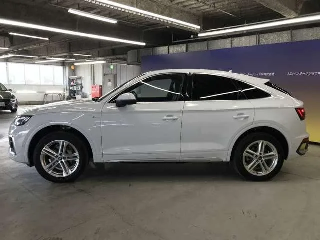 Audi Q5 SPORTBACK 40TDI QUATTRO S LINE 2022 — миниатюра 4