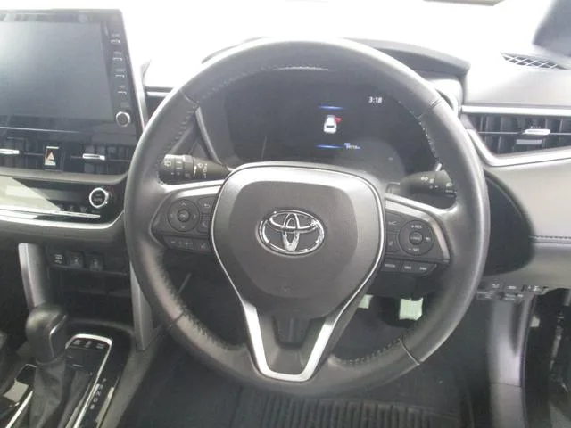 Toyota CorollaCross HYBRID Z 2023 — миниатюра 2
