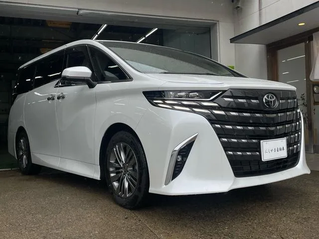Toyota Alphard Z 2025 — фото 1, купить с доставкой в Москву