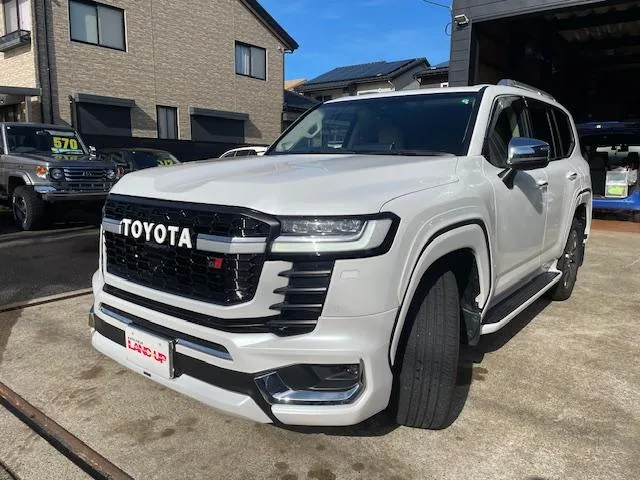 Toyota Land Cruiser ZX 2023 — миниатюра 2