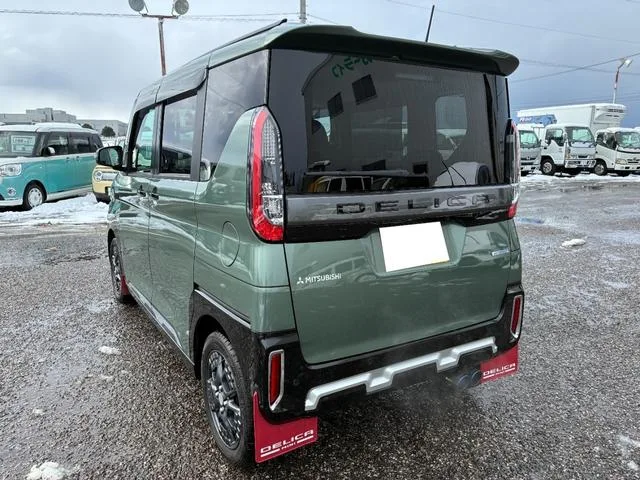 Mitsubishi DELICA MINI T PREMIUM 2023 — миниатюра 2