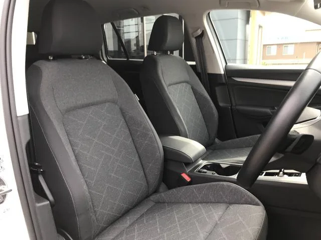 Volkswagen GOLF VARIANT ETSI ACTIVE PLATINUM EDITION 2024 — миниатюра 4