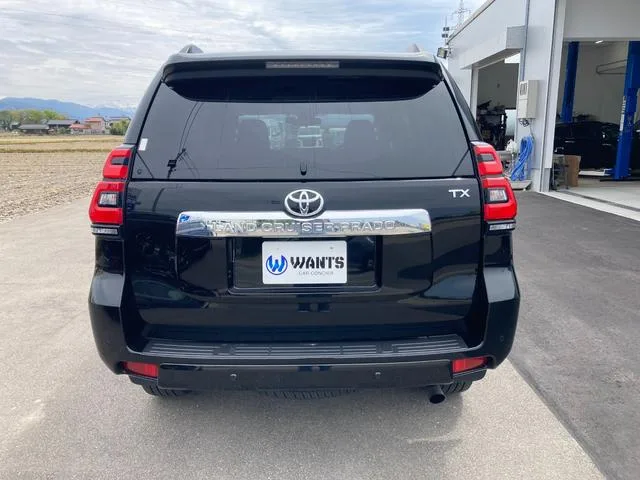 Toyota Land Cruiser Prado TX 2023 — миниатюра 2