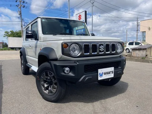 Suzuki JIMNY NOMADE FC 2026 — фото 1, купить с доставкой в Москву