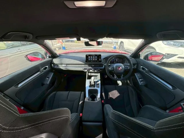 Honda CIVIC TYPE R RACING BLACK PACKAGE 2026 — миниатюра 2