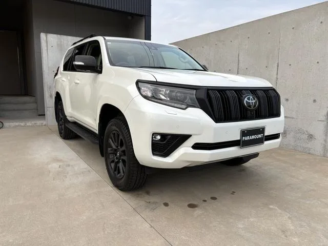 Toyota Land Cruiser Prado TX L PACKAGE MATT BLACK EDITION 2023 — миниатюра 2