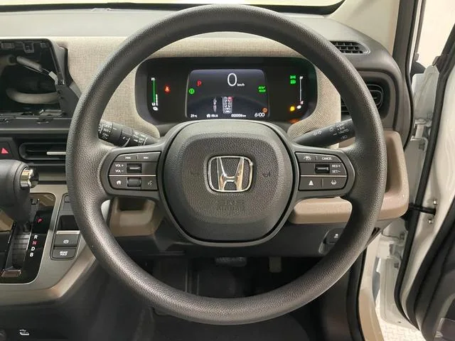 Honda FREED E:HEV AIR 2025 — миниатюра 2