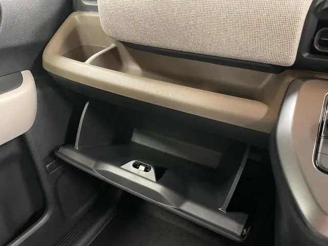 Honda FREED E:HEV AIR 2025 — миниатюра 4