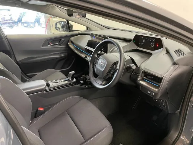 Toyota PRIUS G 2025 — миниатюра 5