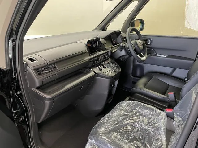 Honda STEPWAGON E:HEV SPADA 2025 — миниатюра 4