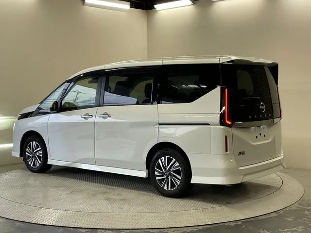 Nissan SERENA HIGHWAY STAR V 2023 — миниатюра 4