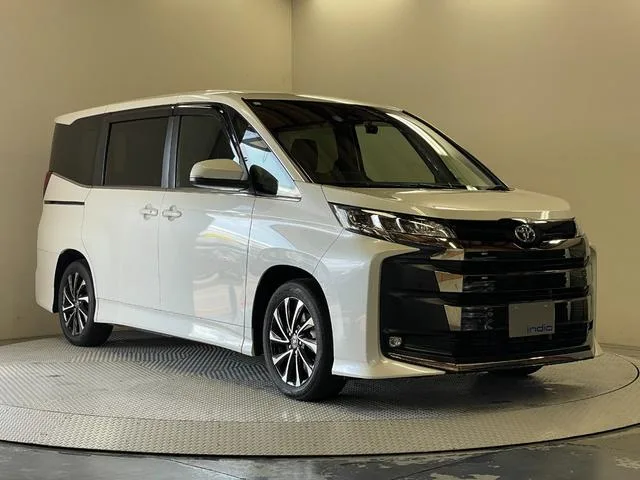 Toyota NOAH HYBRID S-Z 2023 — миниатюра 4