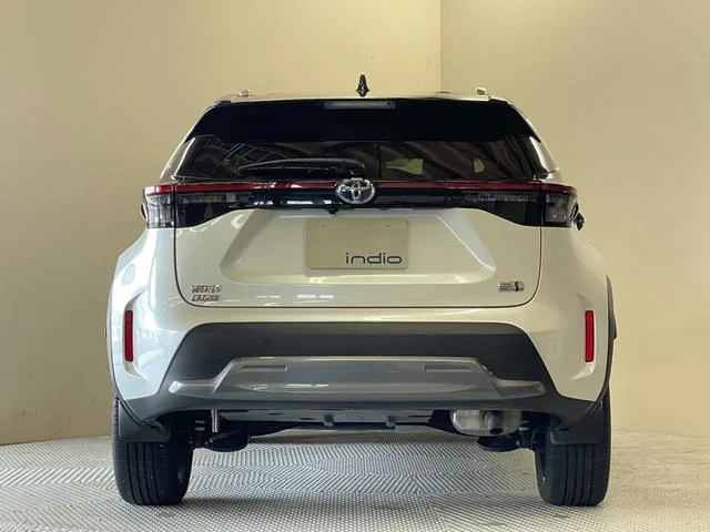 Toyota YARIS CROSS HYBRID Z ADVENTURE 2024 — миниатюра 5